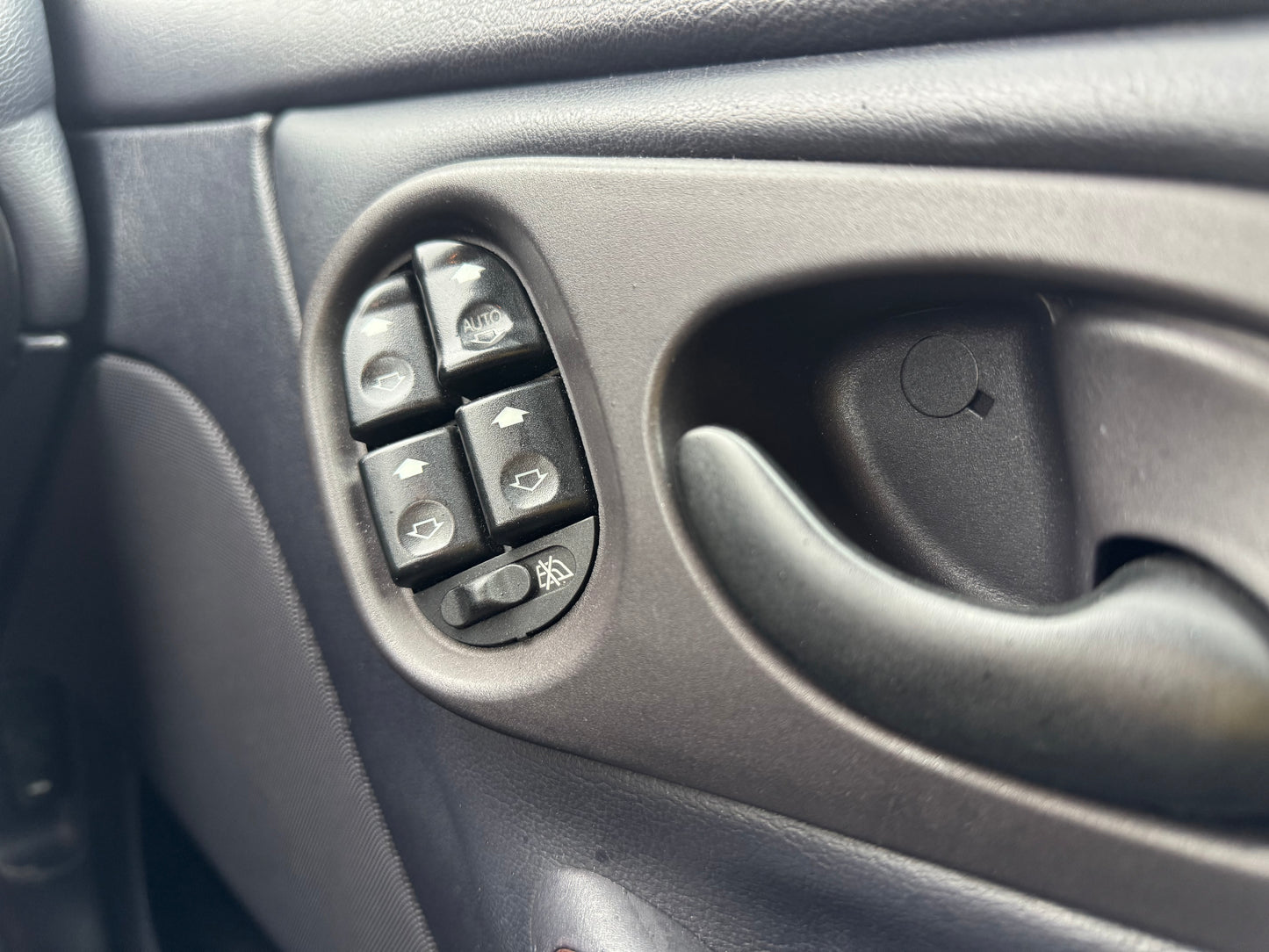 1997 Ford Mondeo Mk2 2.0 Ghia X