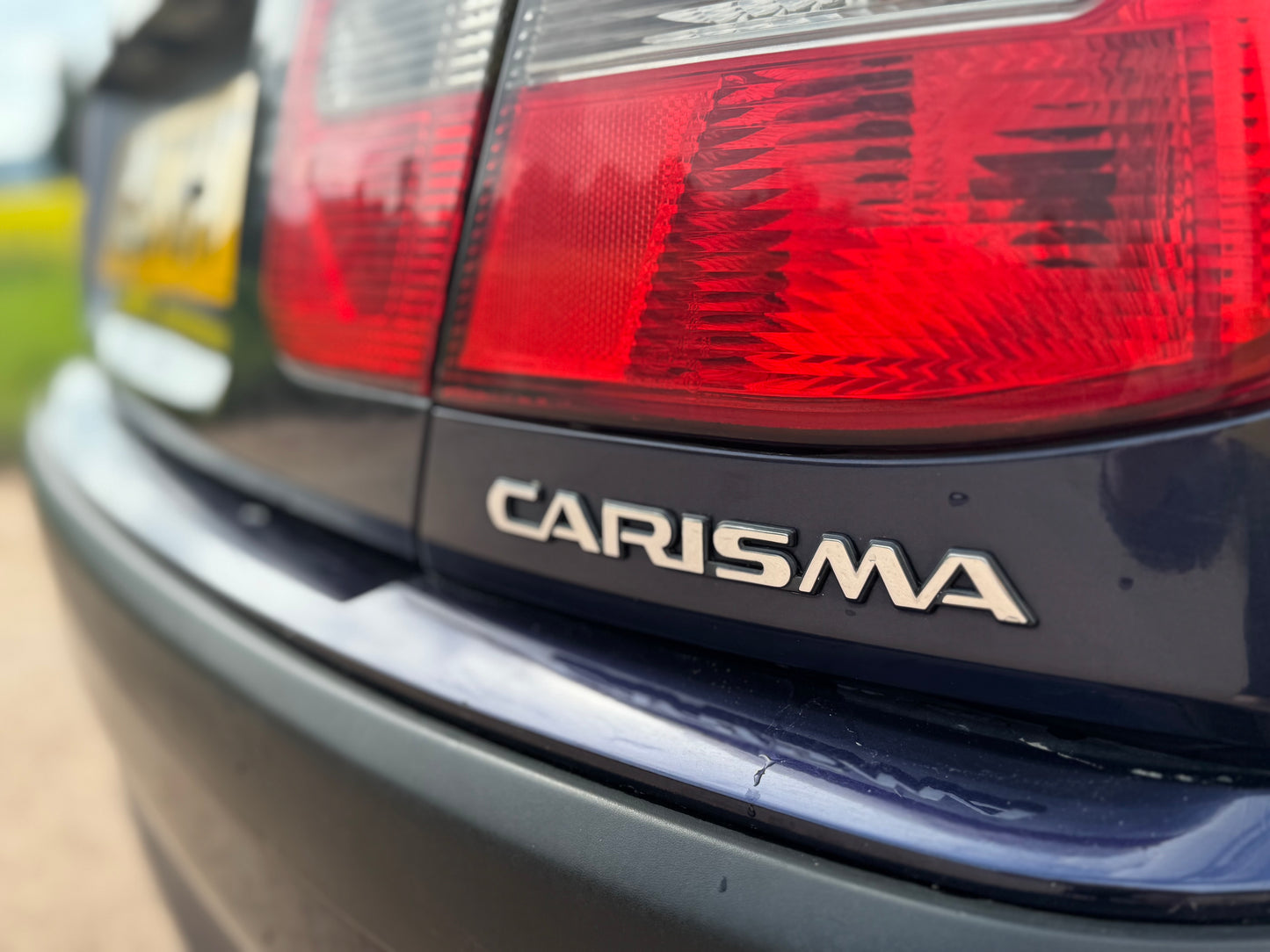 1999 Mitsubishi Carisma Equippe