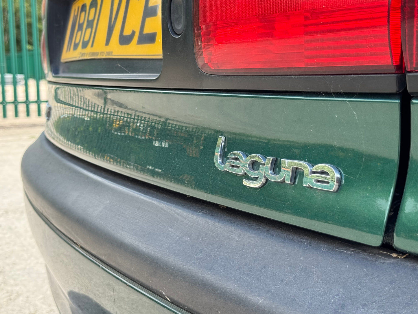 2000 Renault Laguna Monaco 3.0 V6