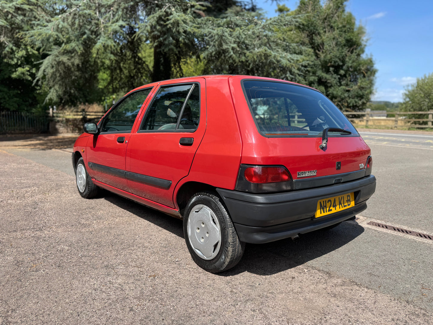 NO LONGER AVAILABLE 1995 Renault Clio RN 1.4