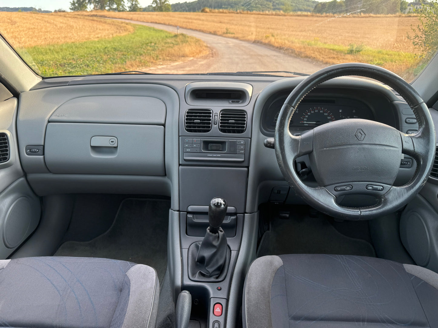 1998 Renault Laguna RTI V6