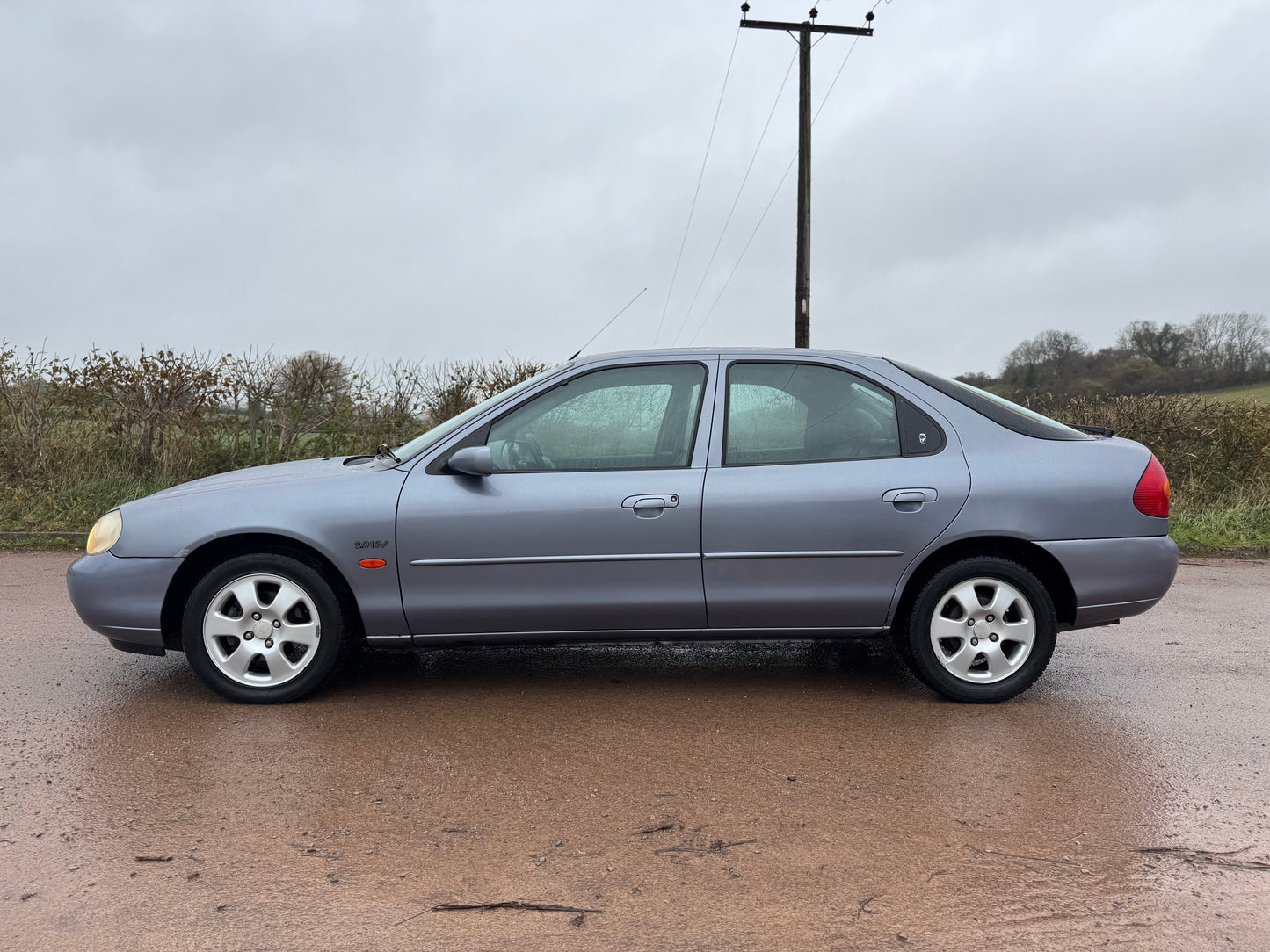 1997 Ford Mondeo Mk2 2.0 Ghia X