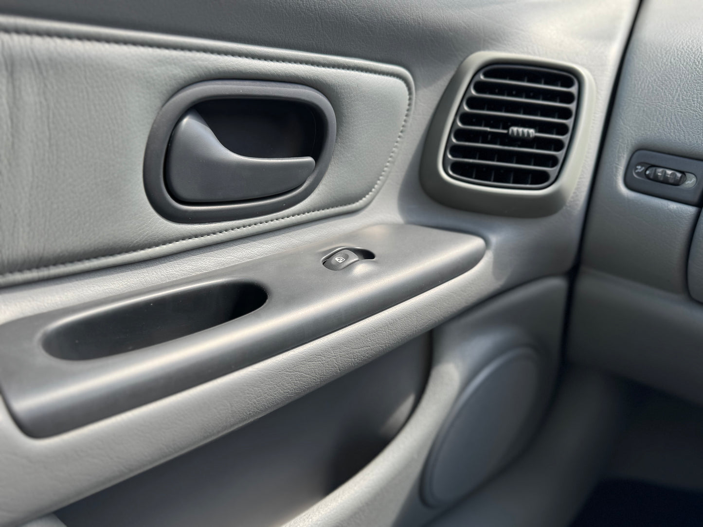 2000 Renault Laguna Monaco 3.0 V6