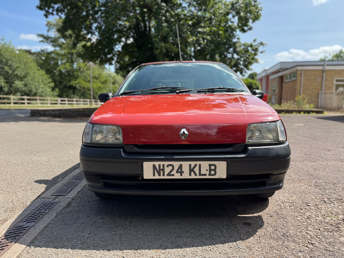 NO LONGER AVAILABLE 1995 Renault Clio RN 1.4