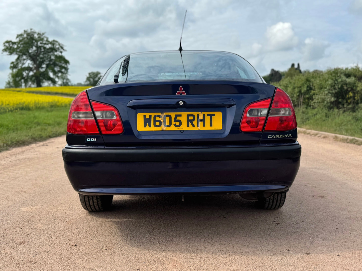 1999 Mitsubishi Carisma Equippe
